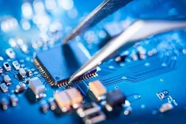 市場預估Q4內(nèi)存DRAM降價15％左右，DDR5價格更接近DDR4