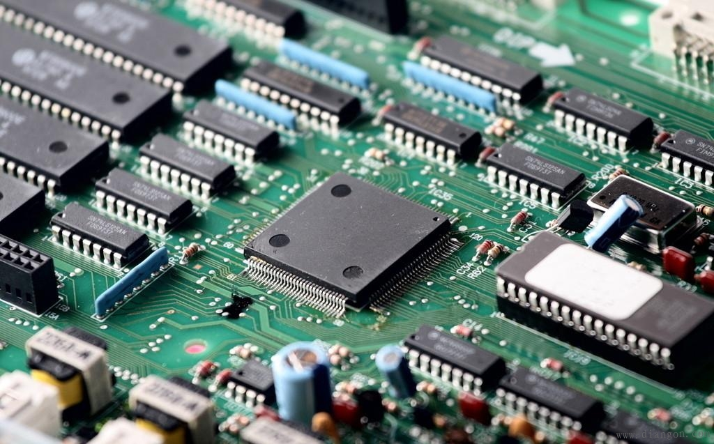 誠(chéng)信回收汽車IGBT模塊，汽車無(wú)線MCU，汽車片上系統(tǒng)，汽車芯片等一系列電子元件