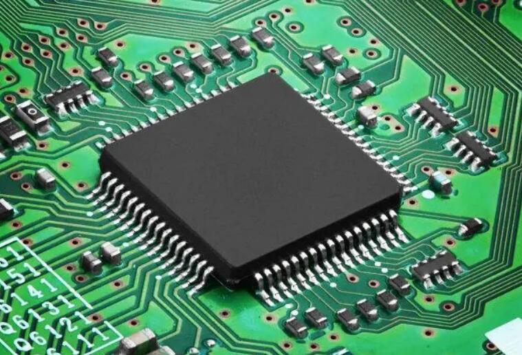 回收存儲器、傳感器、微控制器、收發(fā)器，新能源IC，5G 芯片