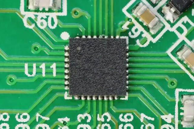 收購(gòu)【NXP】 Layerscape 處理器，雷達(dá)收發(fā)器，汽車(chē) MCU，系統(tǒng)基礎(chǔ)芯片