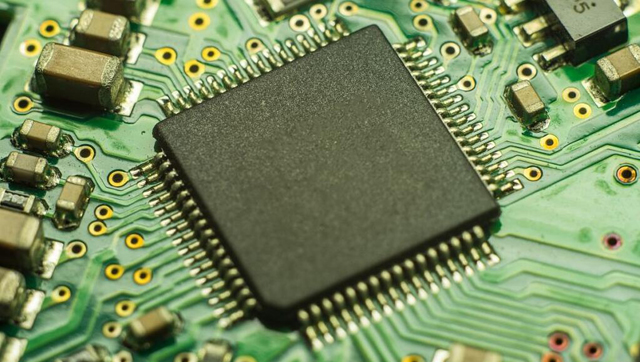 收購(gòu)【Intel】現(xiàn)場(chǎng)可編程門陣列：Stratix IV FPGAs、SoC FPGAs、Cyclone 10 FPGAs、Arria FPGAs