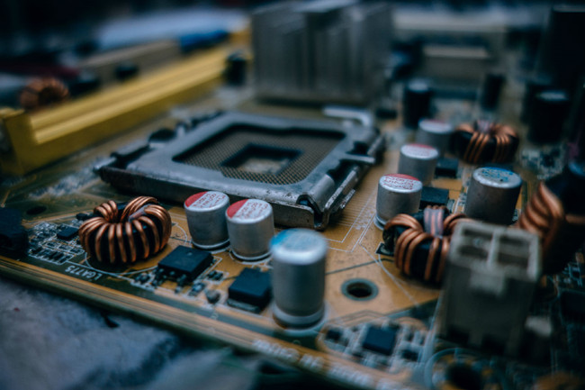 供應(yīng)（RENESAS）SRAM、多端口存儲器、總線交換機(jī)、非易失性存儲器