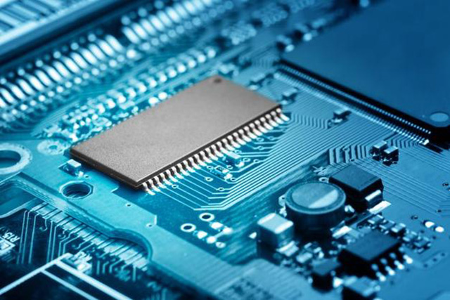 回收瑞薩特定應用時鐘：PCI Express 時鐘、處理器時鐘、實時時鐘